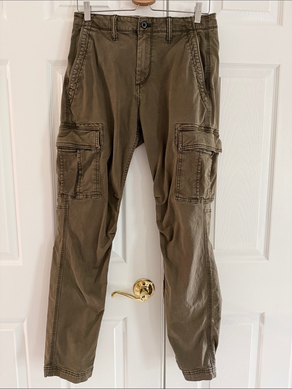 GAP 30 x 32 Olive Green Cargo Pants